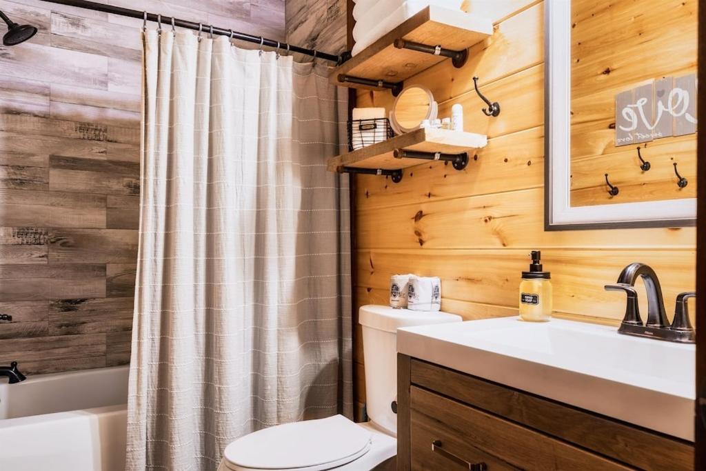 Nordic Mountain Modern Lodge - Family Friendly Luxury Cabin In Walden'S Ridge Sevierville Exteriör bild